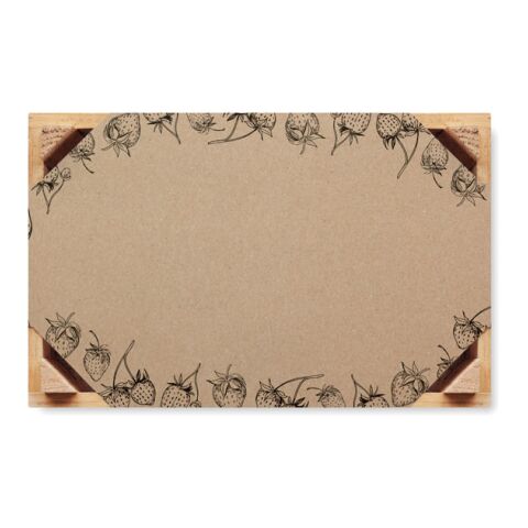 Graines de fraises dans une caisse bois | sans marquage | non disponible | non disponible | non disponible