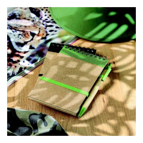 Bloc-notes recyclé et stylo lime | sans marquage | non disponible | non disponible | non disponible