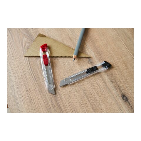 Cutter en plastique translucide noir | sans marquage | non disponible | non disponible