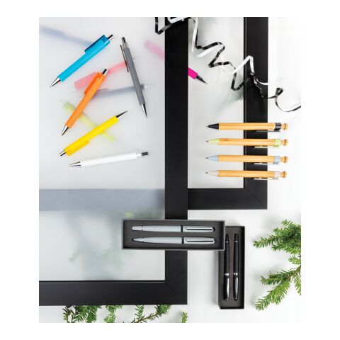 Stylo X8 finition gomme jaune | sans marquage | non disponible | non disponible