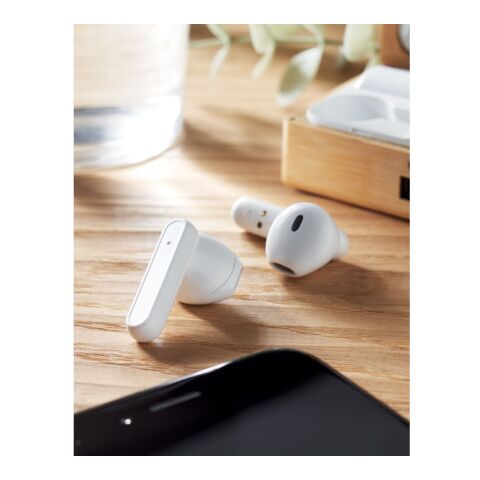 Ecouteurs TWS dans un étui bois | sans marquage | non disponible | non disponible | non disponible