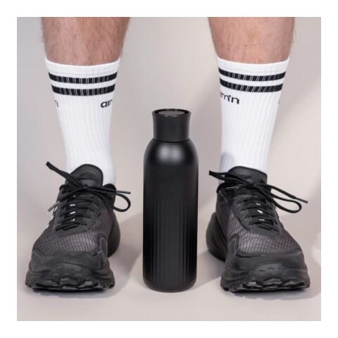 Sagaform Tekla Bouteille en acier avec bouchon poussoir (recyclé) 500 ml Noir | sans marquage | non disponible | non disponible