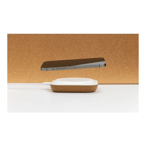 Chargeur sans fil Oregon fabriqué à partir de recyclage RCS. plastique &amp; liège marron | sans marquage | non disponible | non disponible