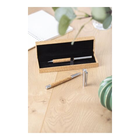 Parure en liège marron | sans marquage | non disponible | non disponible